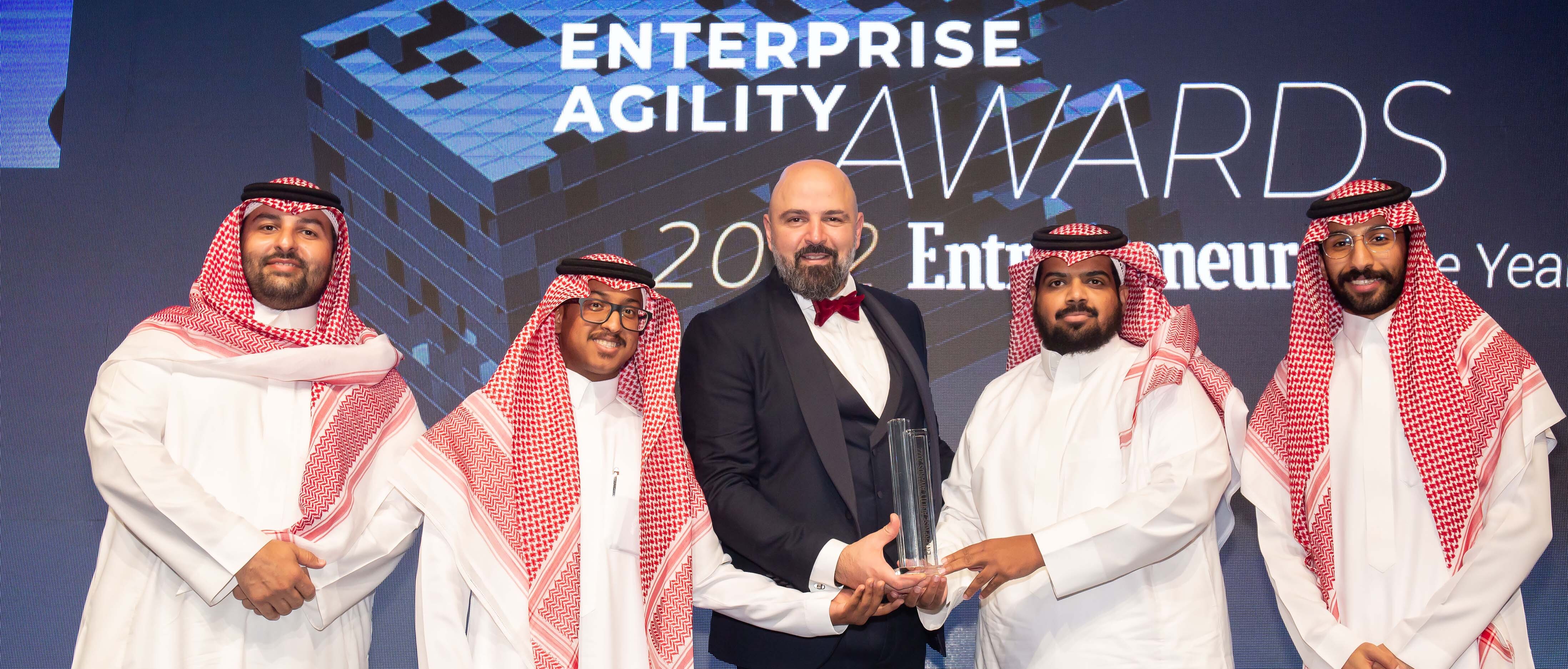 واو تحصد جائزة أفضل مؤسسة ذات تأثير تسويقي متكامل